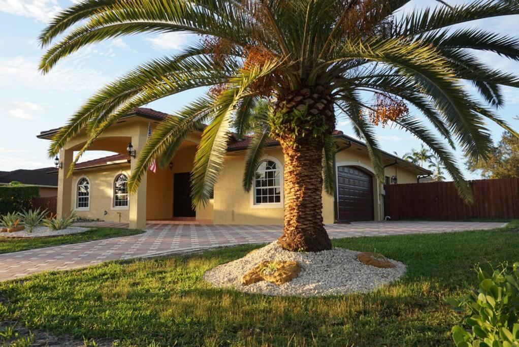 New Luxury Vacation Dream Rental- Sleeps 15! Miami Exterior foto